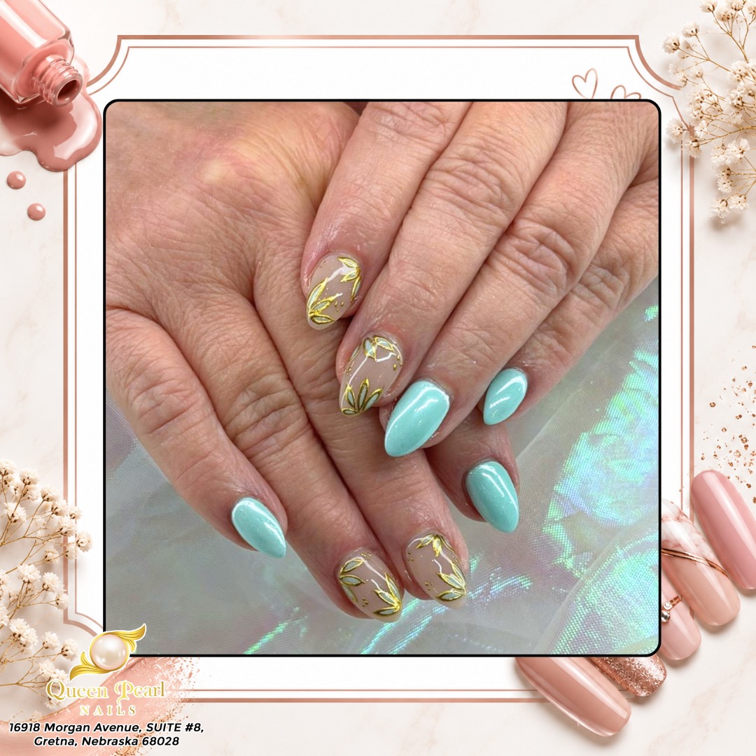 Queen Pearl Nails